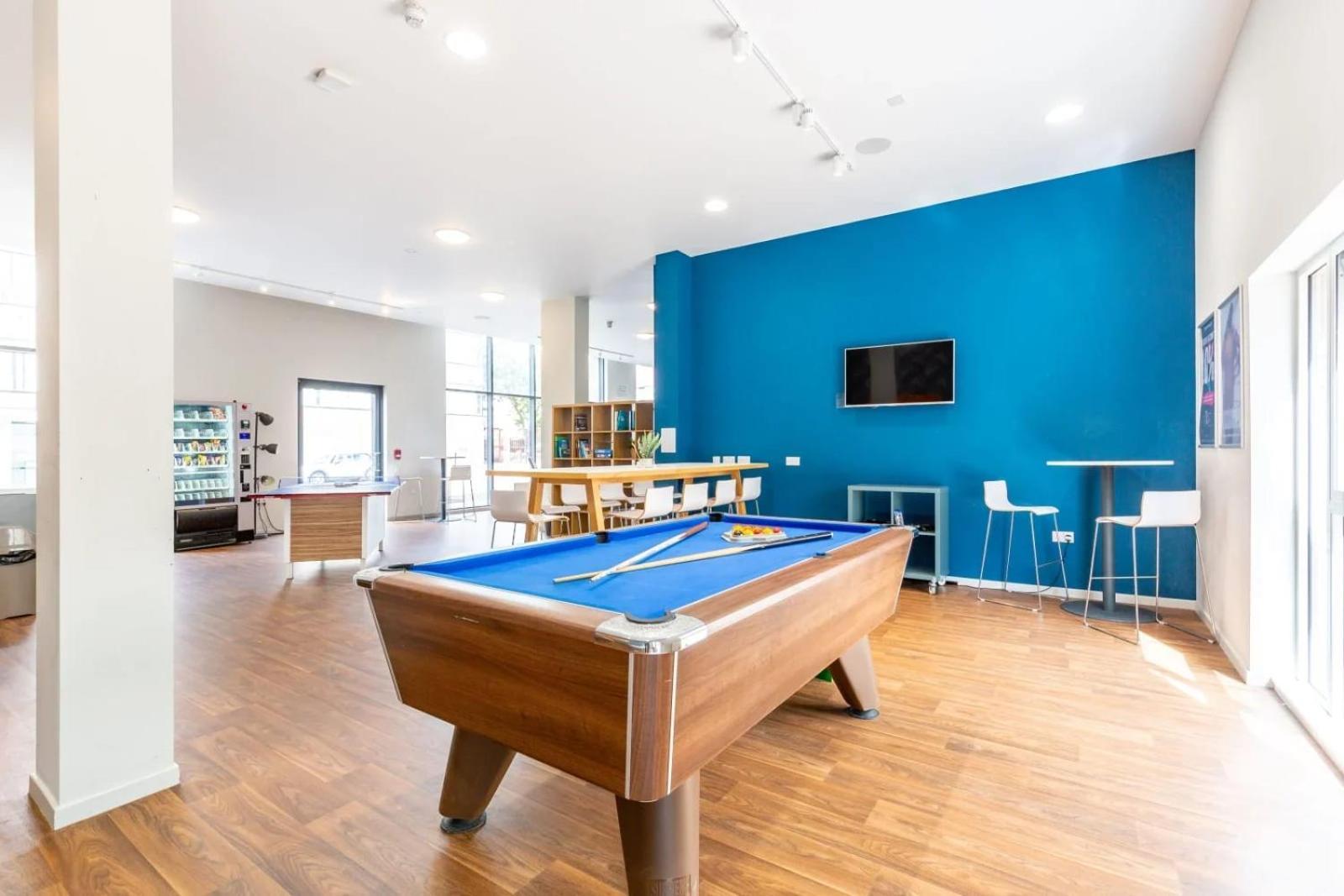 Bryson Court In Newcastle Appartement Buitenkant foto